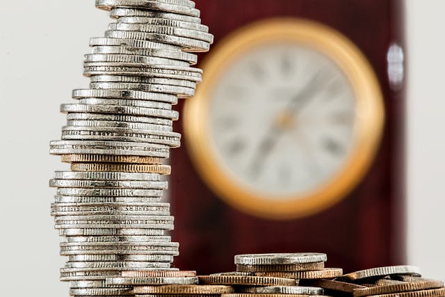 Easy Personal Finance Tips for Beginners 2025: Simple Steps to Save and Grow Money