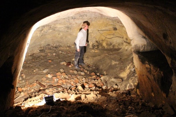 Giggling Squid Cavern Discovered in Reigate